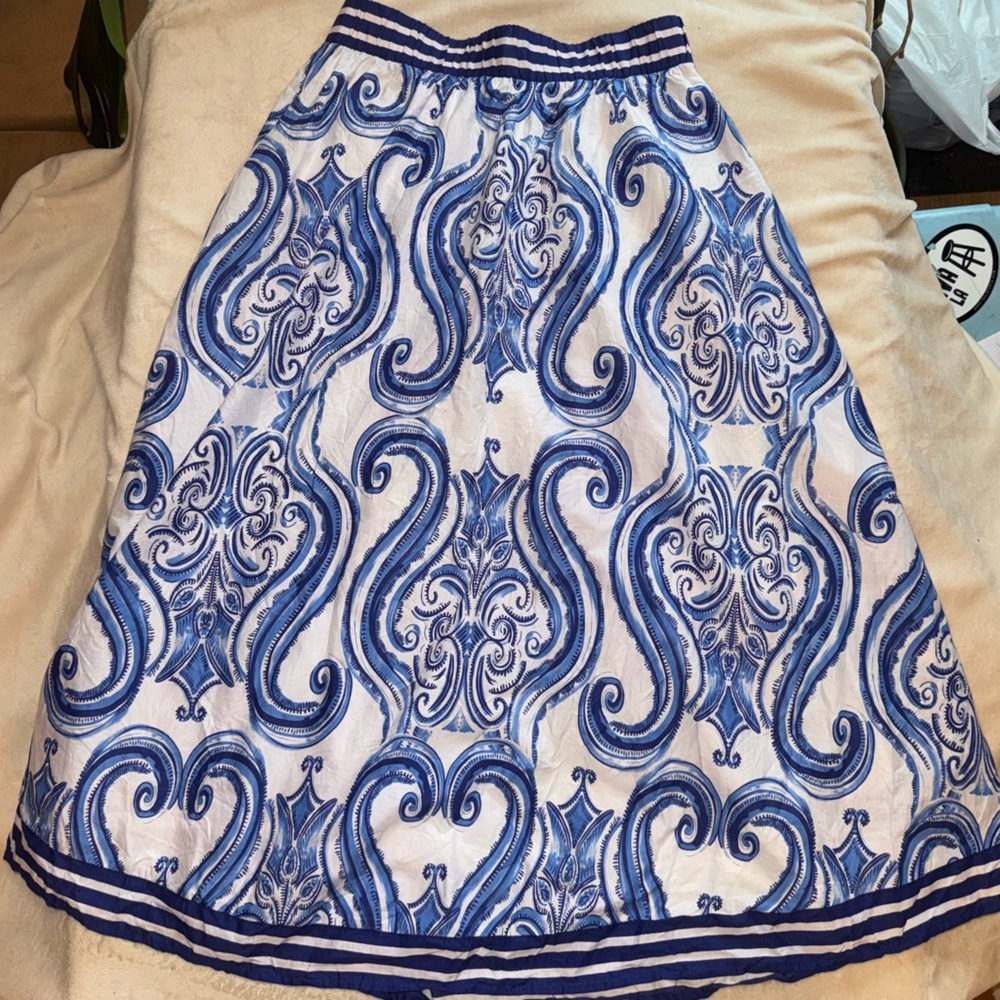 Soft Surroundings Paisley Blue and White Patterned Skirt Size Small Petite